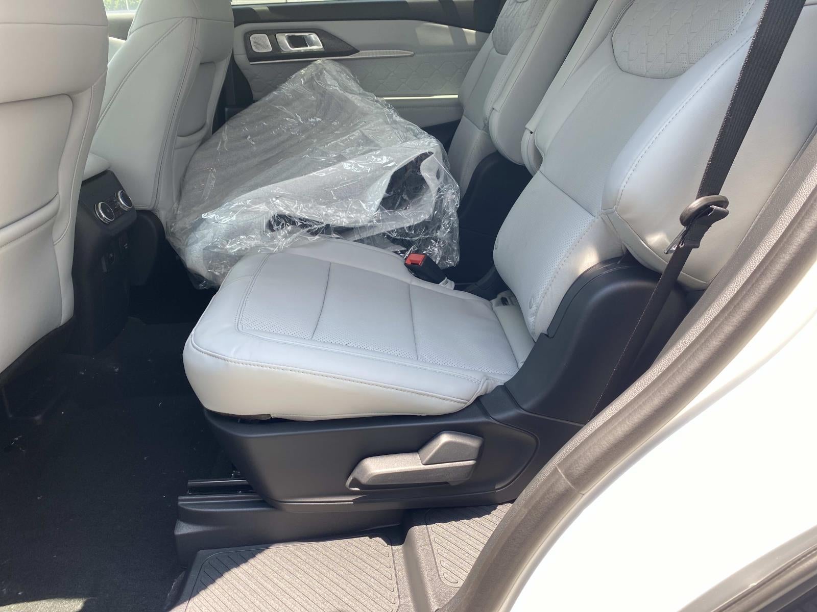 2026 Ford Explorer Platinum 4WD