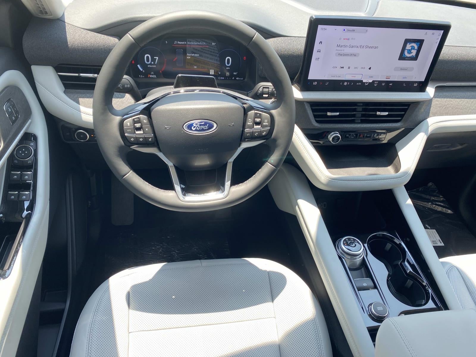 2026 Ford Explorer Platinum 4WD