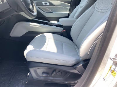 2026 Ford Explorer Platinum 4WD