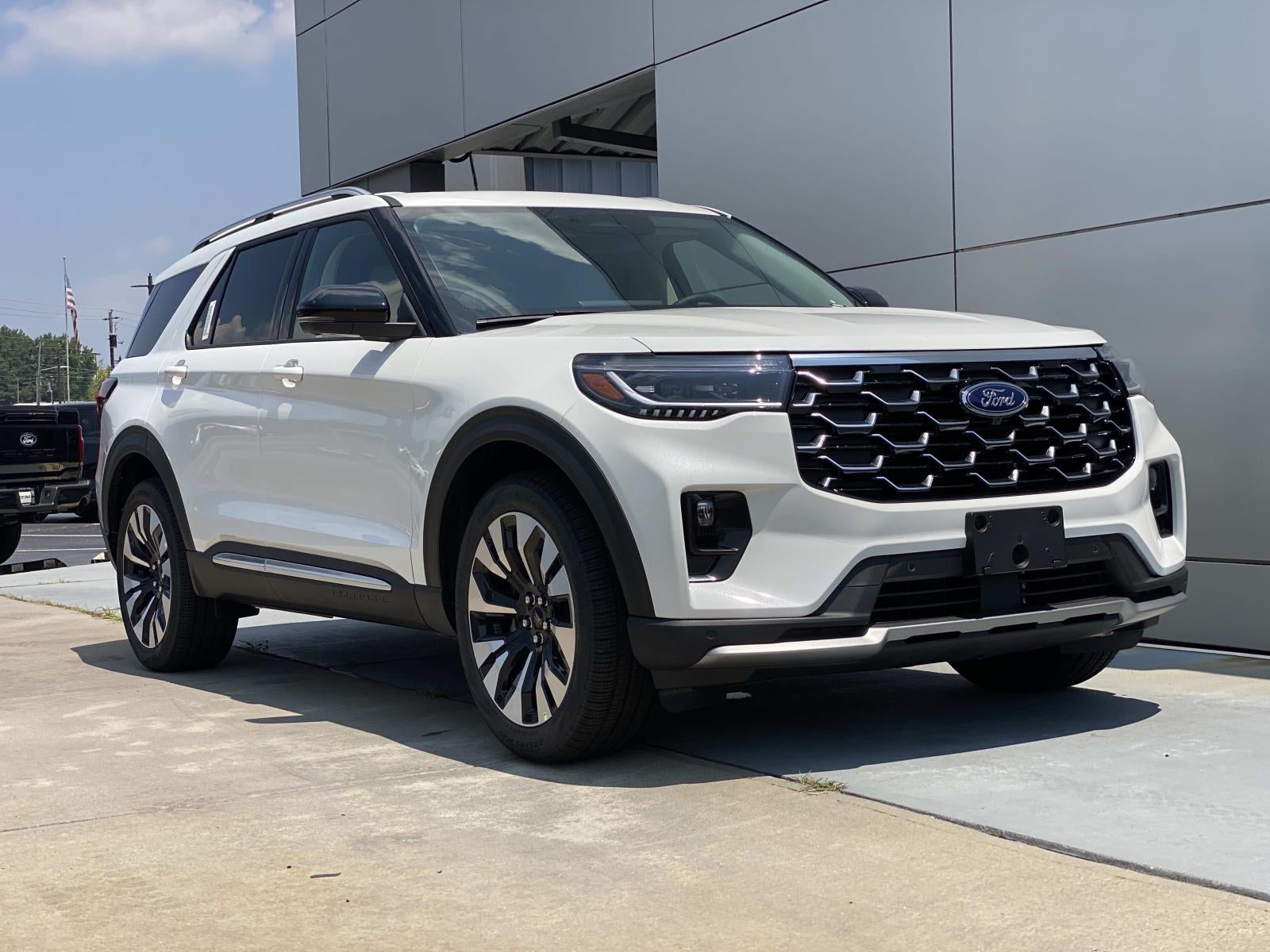 2026 Ford Explorer Platinum 4WD