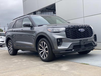 2025 Ford Explorer ST-Line 4WD