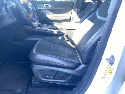 2025 Ford Explorer ST 4WD