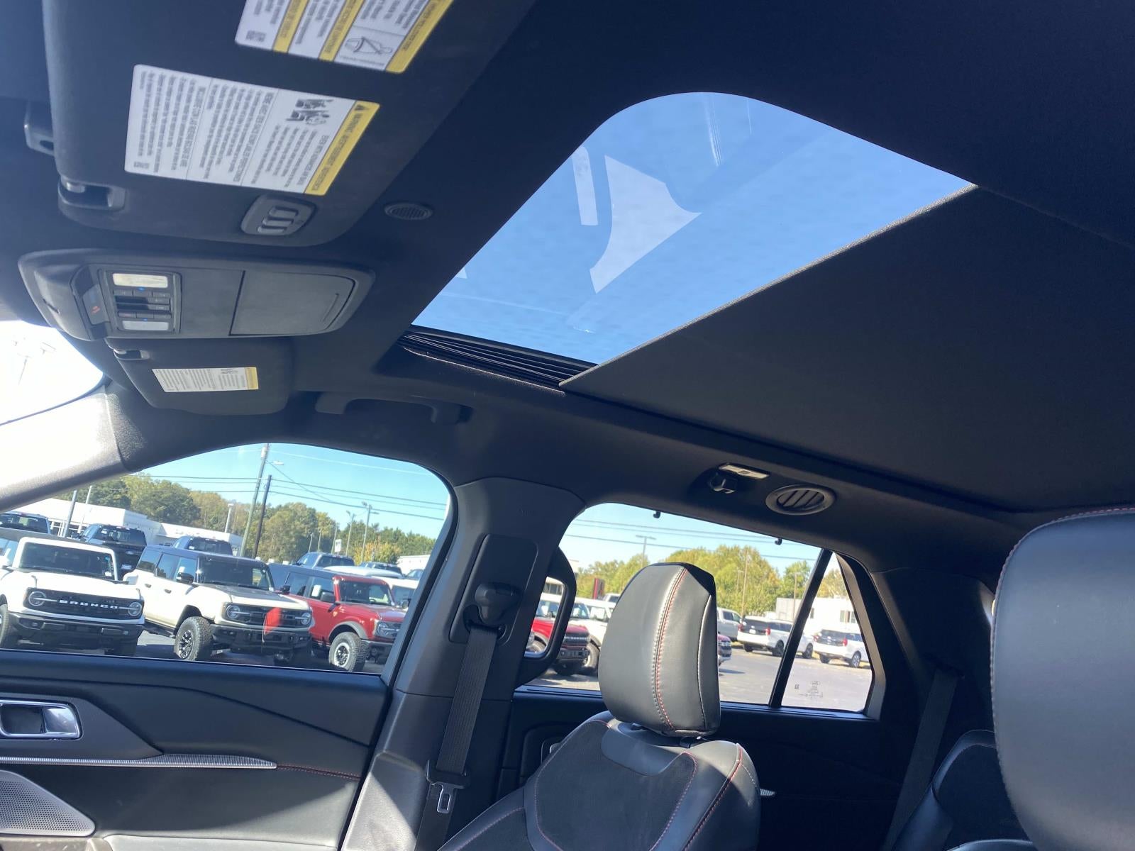 2025 Ford Explorer ST 4WD