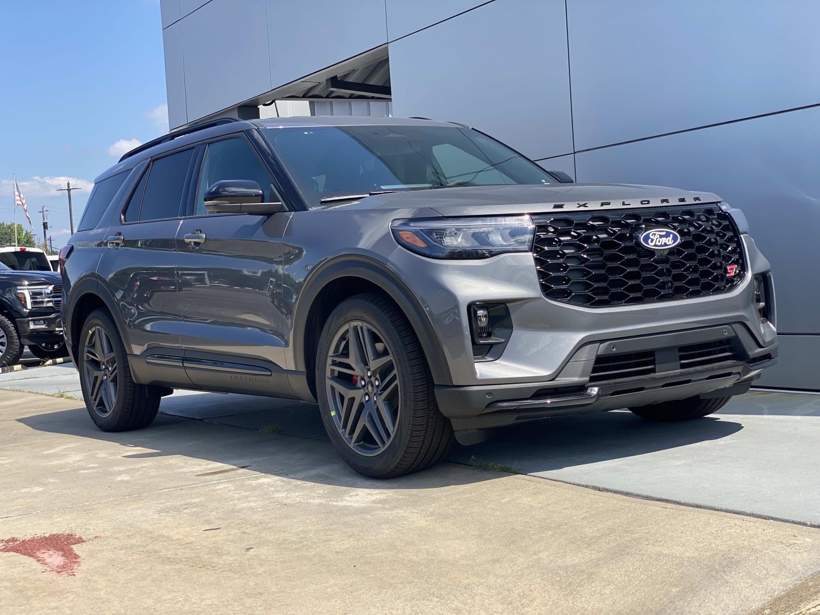 2027 Ford Explorer ST