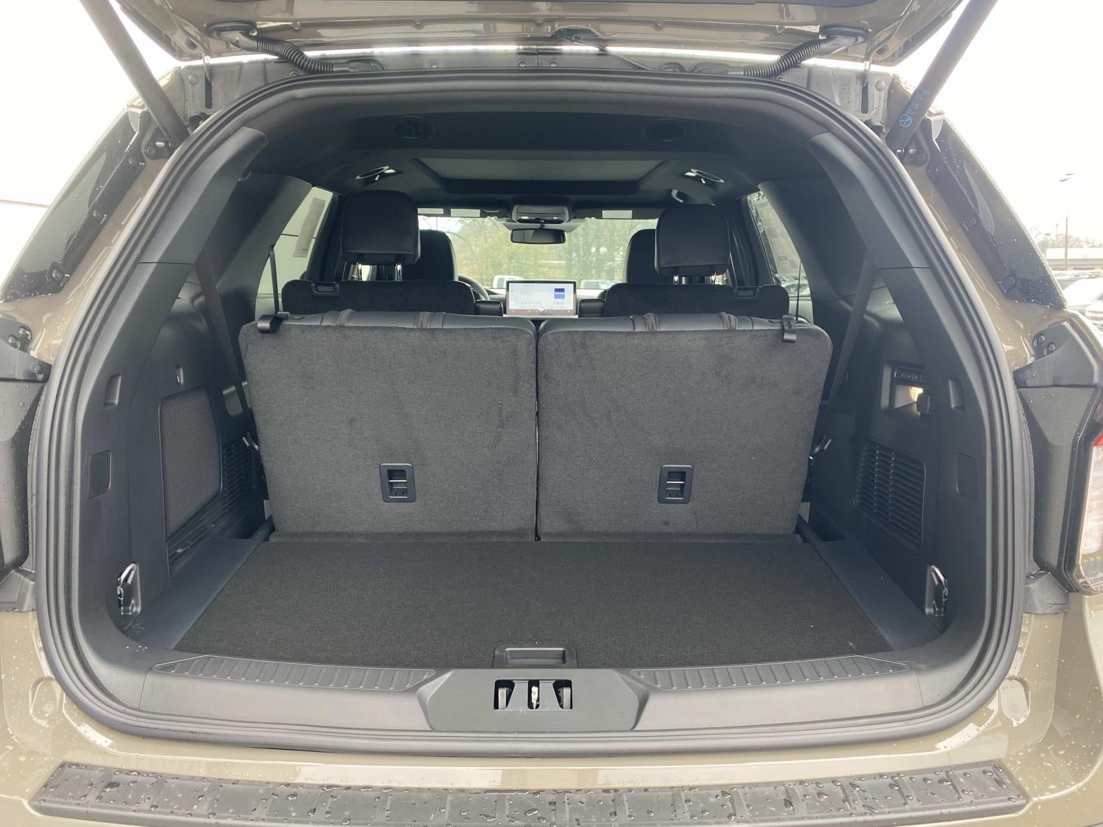 2026 Ford Explorer ST 4WD