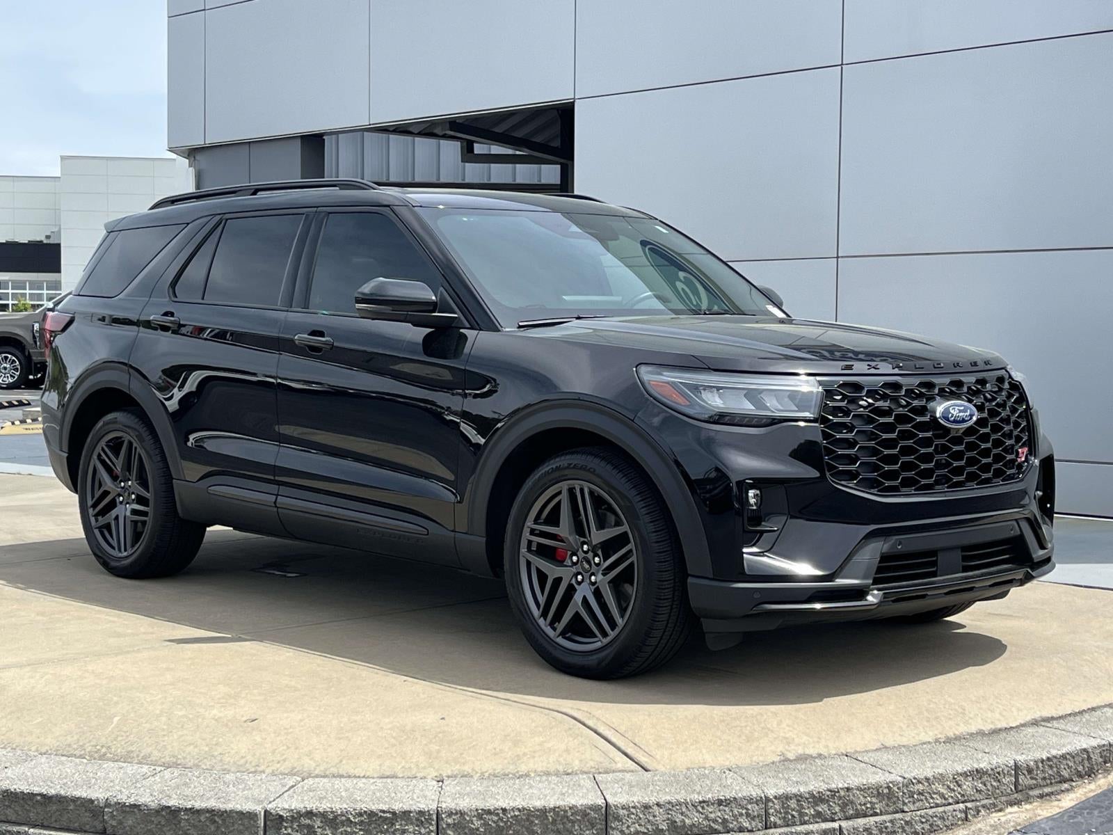 2025 Ford Explorer ST 4WD