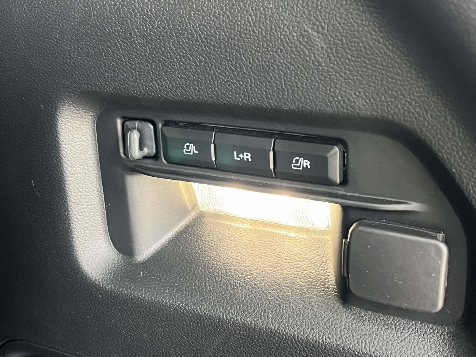 2025 Ford Explorer ST 4WD