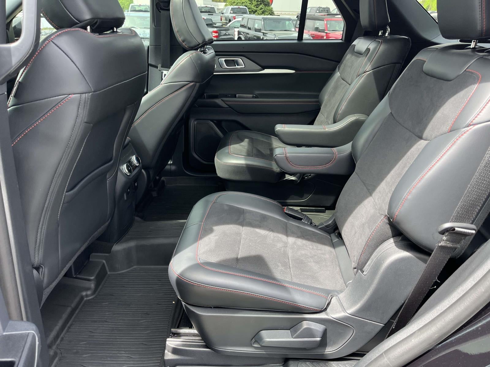 2025 Ford Explorer ST 4WD