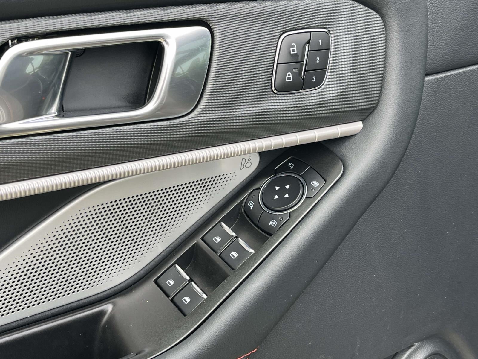 2025 Ford Explorer ST 4WD