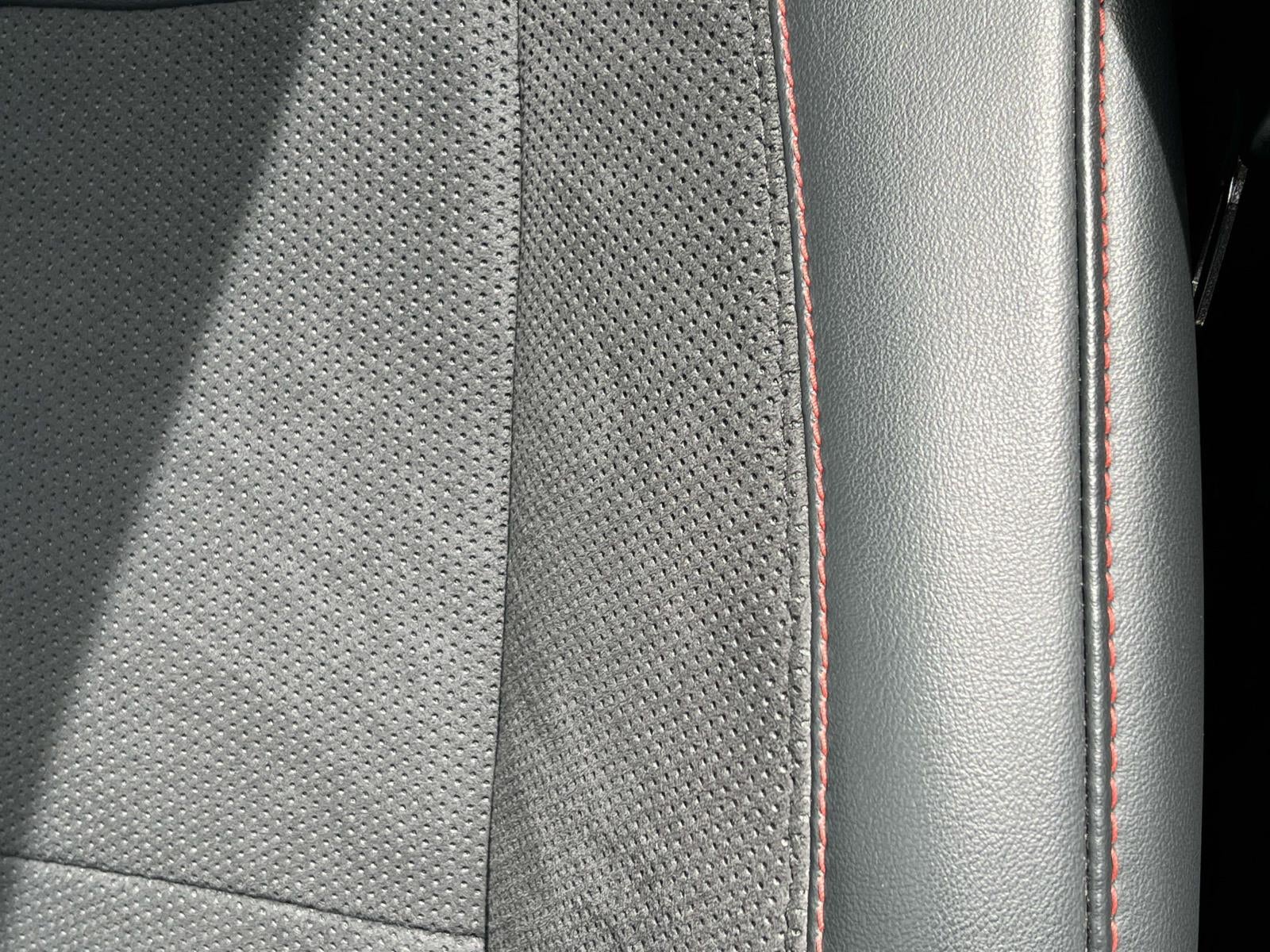 2025 Ford Explorer ST 4WD