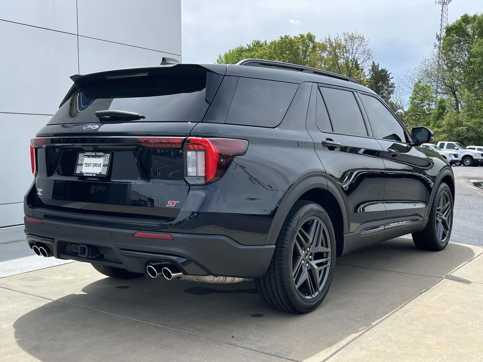 2025 Ford Explorer ST 4WD