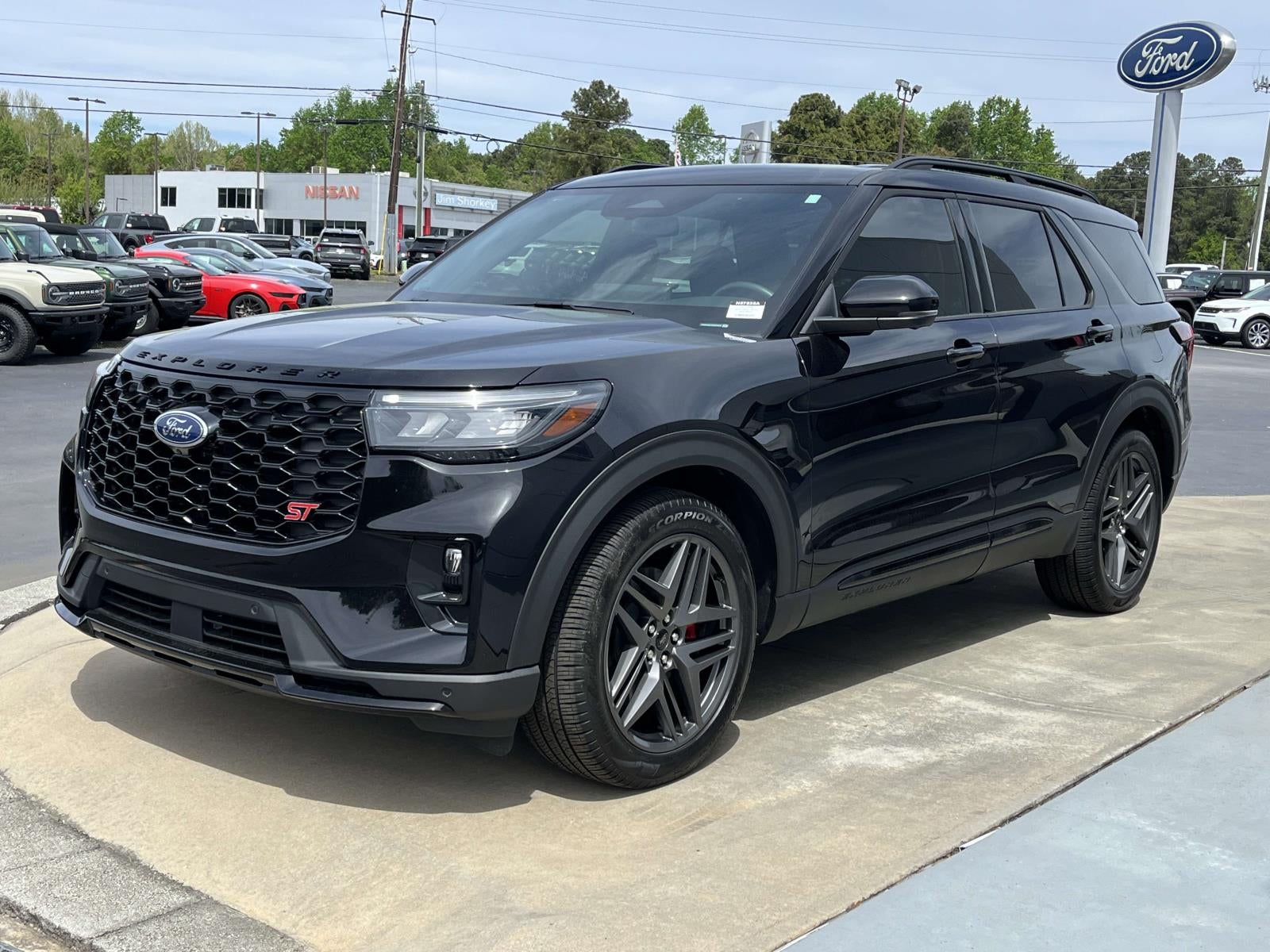 2025 Ford Explorer ST 4WD