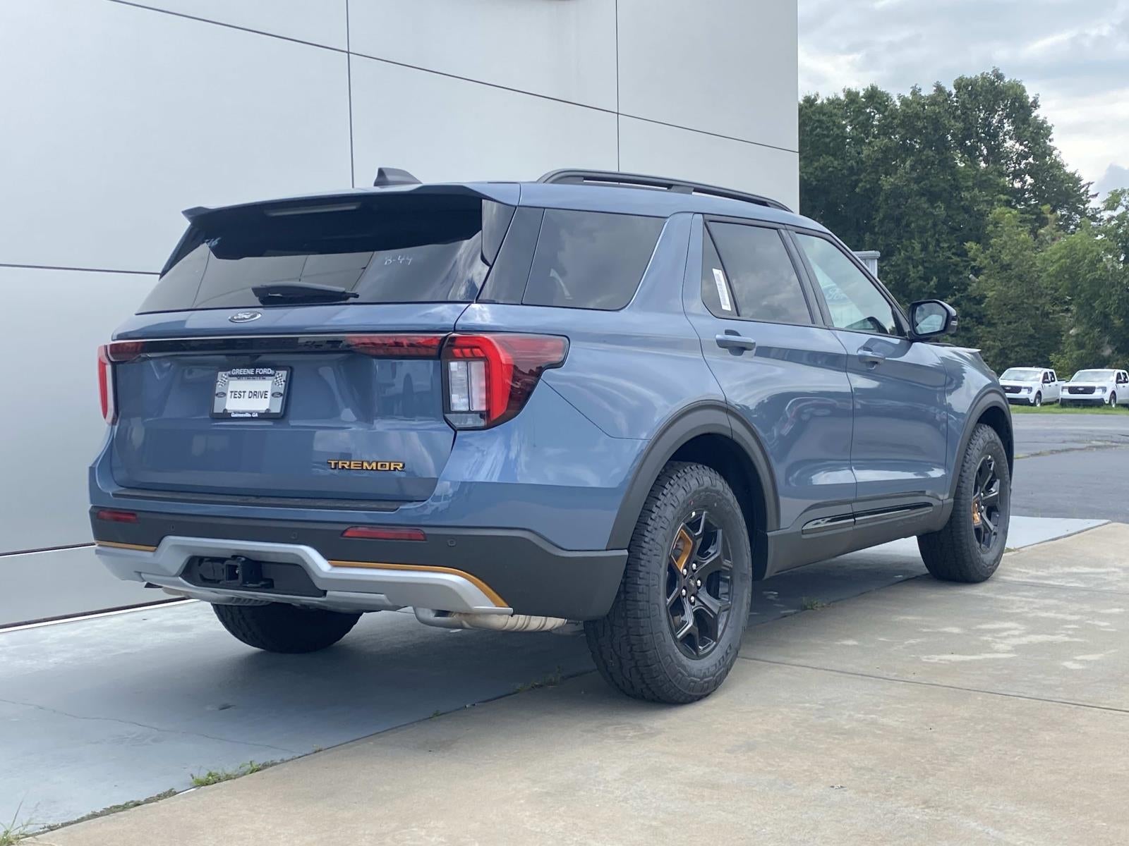 2026 Ford Explorer Tremor photo 4