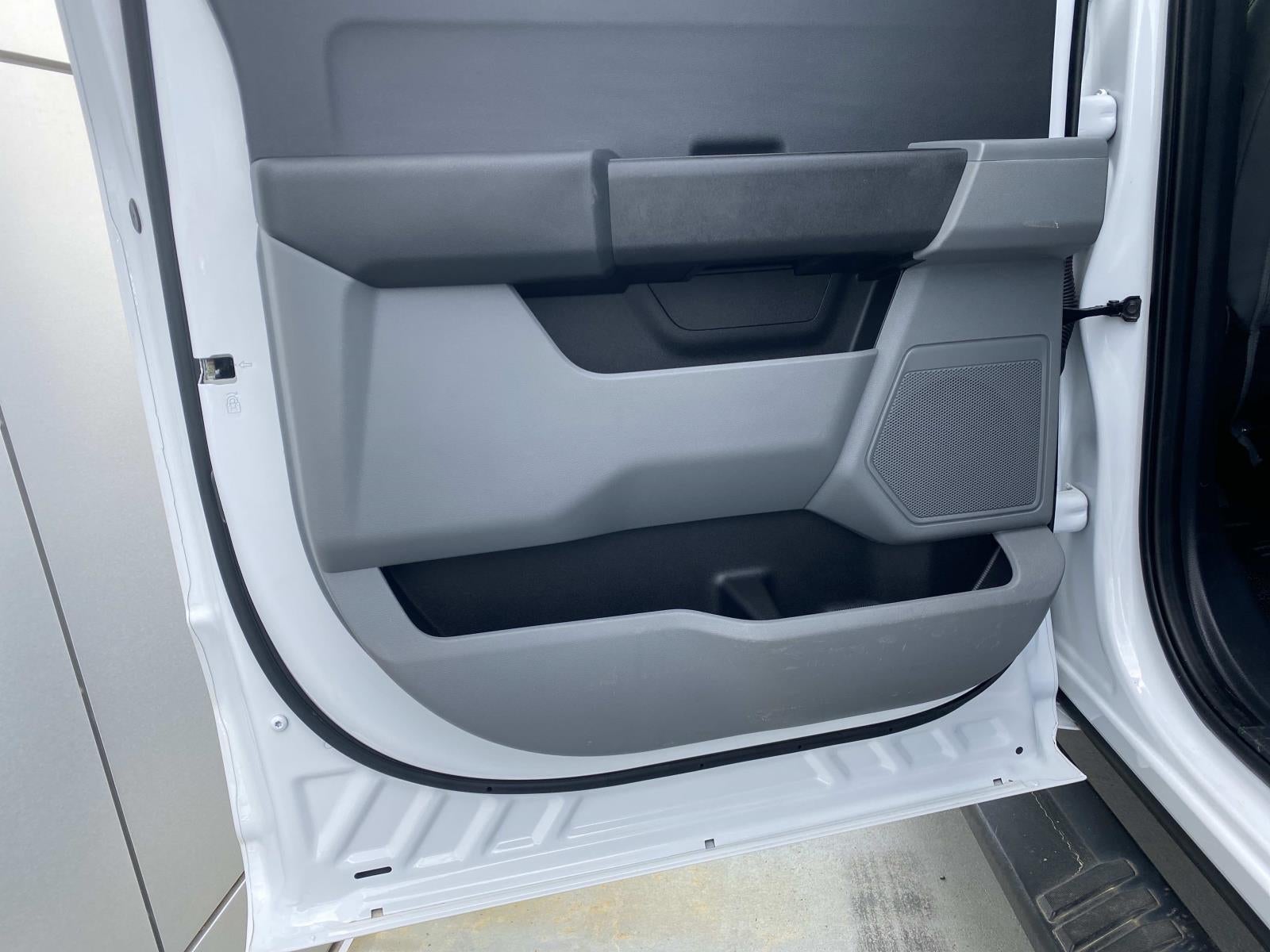 2024 Ford Super Duty F-250 SRW XL 4WD Crew Cab 6.75' Box