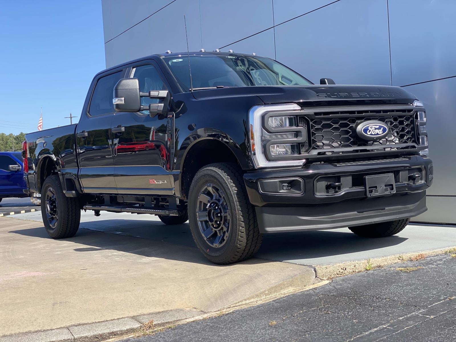 2027 Ford Super Duty F-250 SRW XL STX PACKAGE
