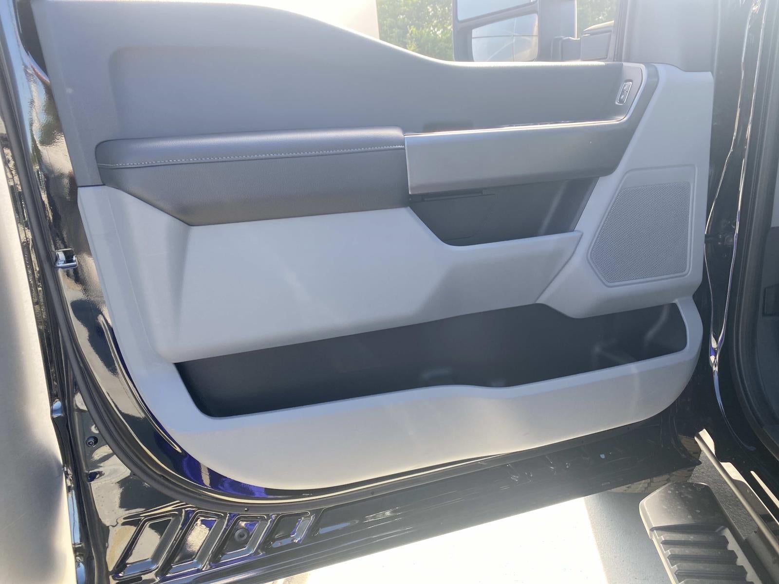 2027 Ford Super Duty F-250 SRW XL STX PACKAGE