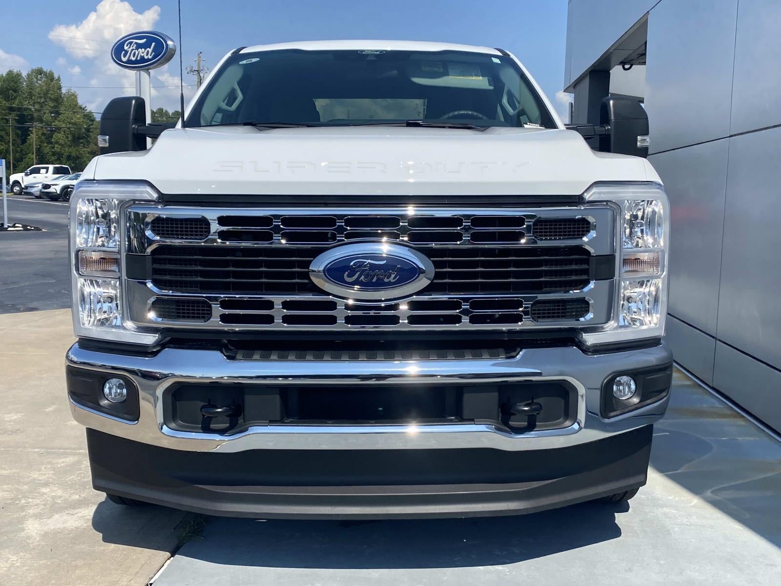 2026 Ford Super Duty F-250 SRW XLT 4WD Crew Cab 6.75' Box