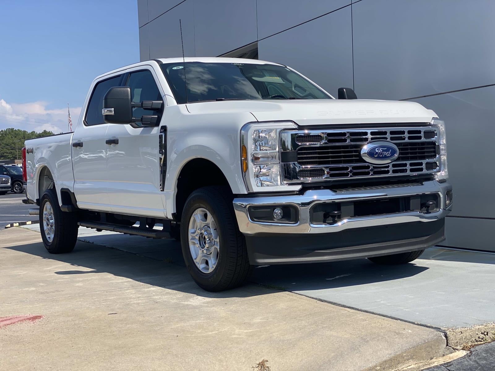2026 Ford Super Duty F-250 SRW XLT 4WD Crew Cab 6.75' Box