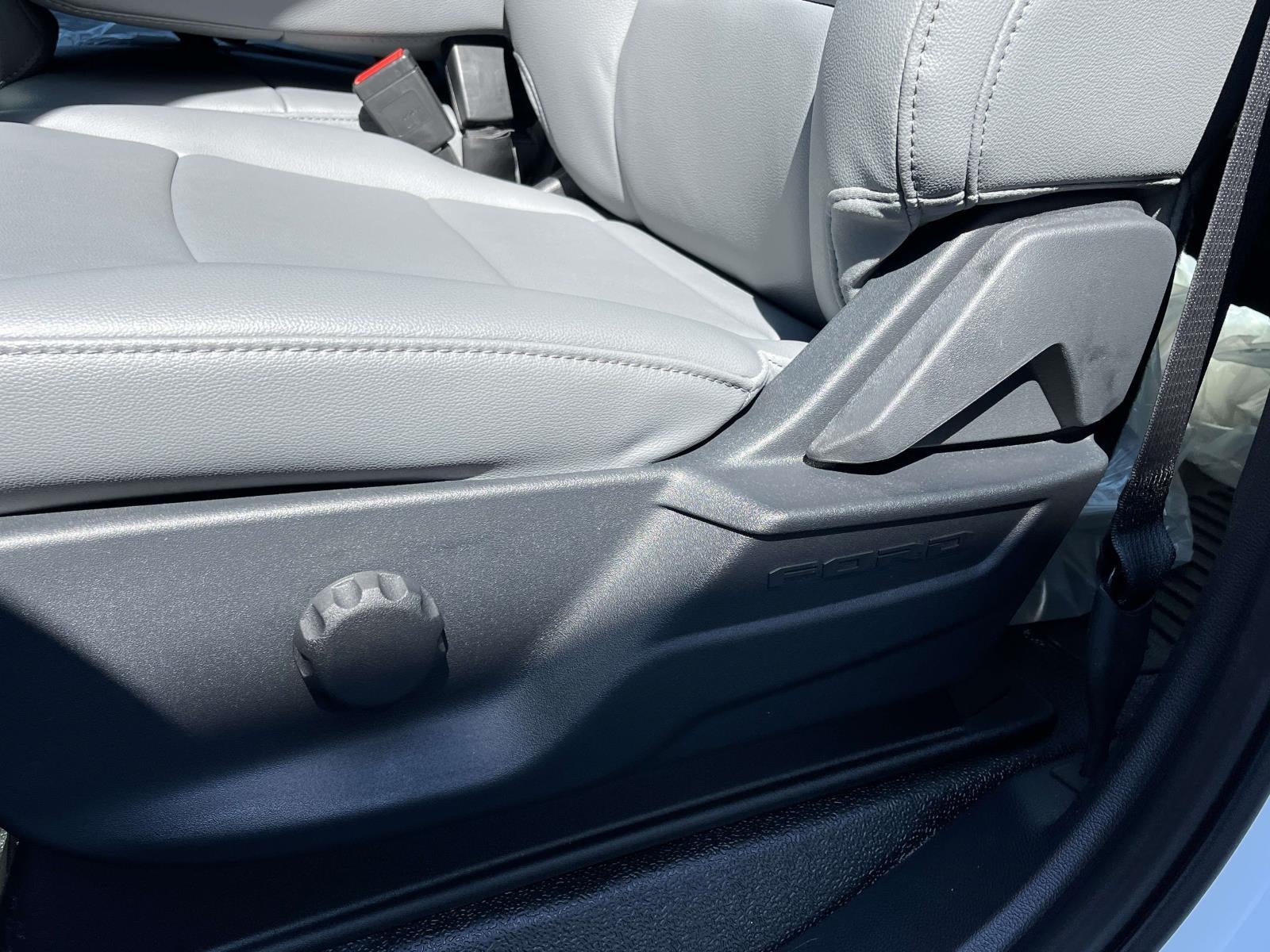 2026 Ford Super Duty F-250 SRW Base