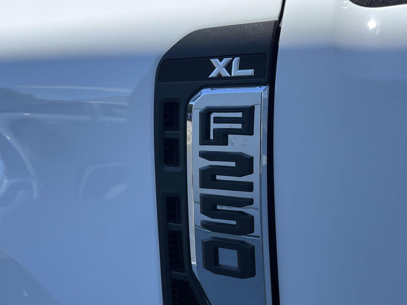 2026 Ford Super Duty F-250 SRW Base