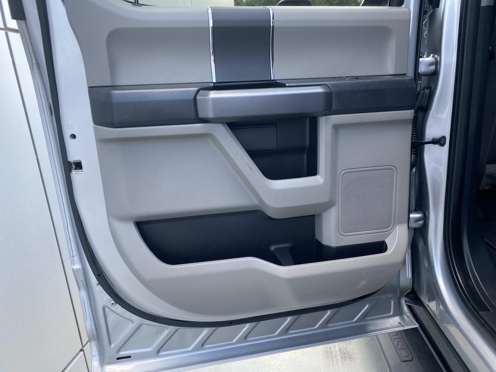 2022 Ford Super Duty F-250 SRW XLT 4WD Crew Cab 6.75' Box