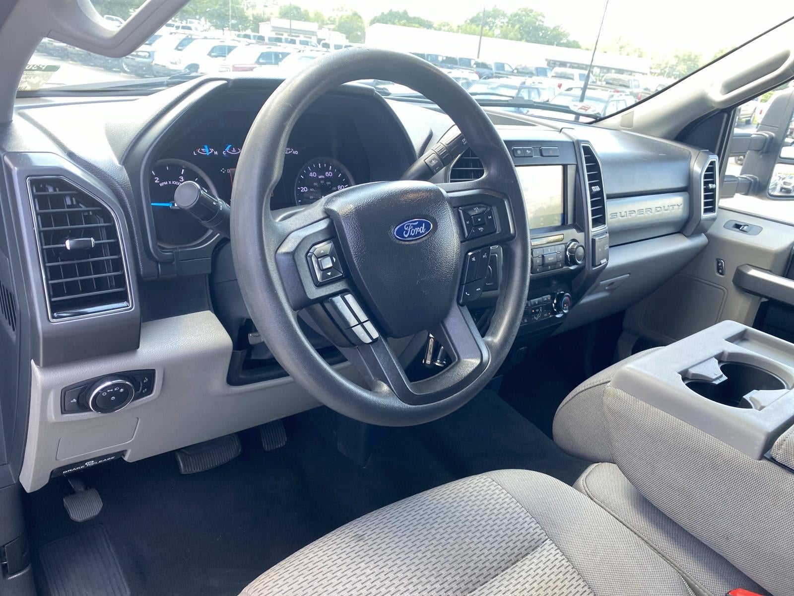 2022 Ford Super Duty F-250 SRW XLT 4WD Crew Cab 6.75' Box