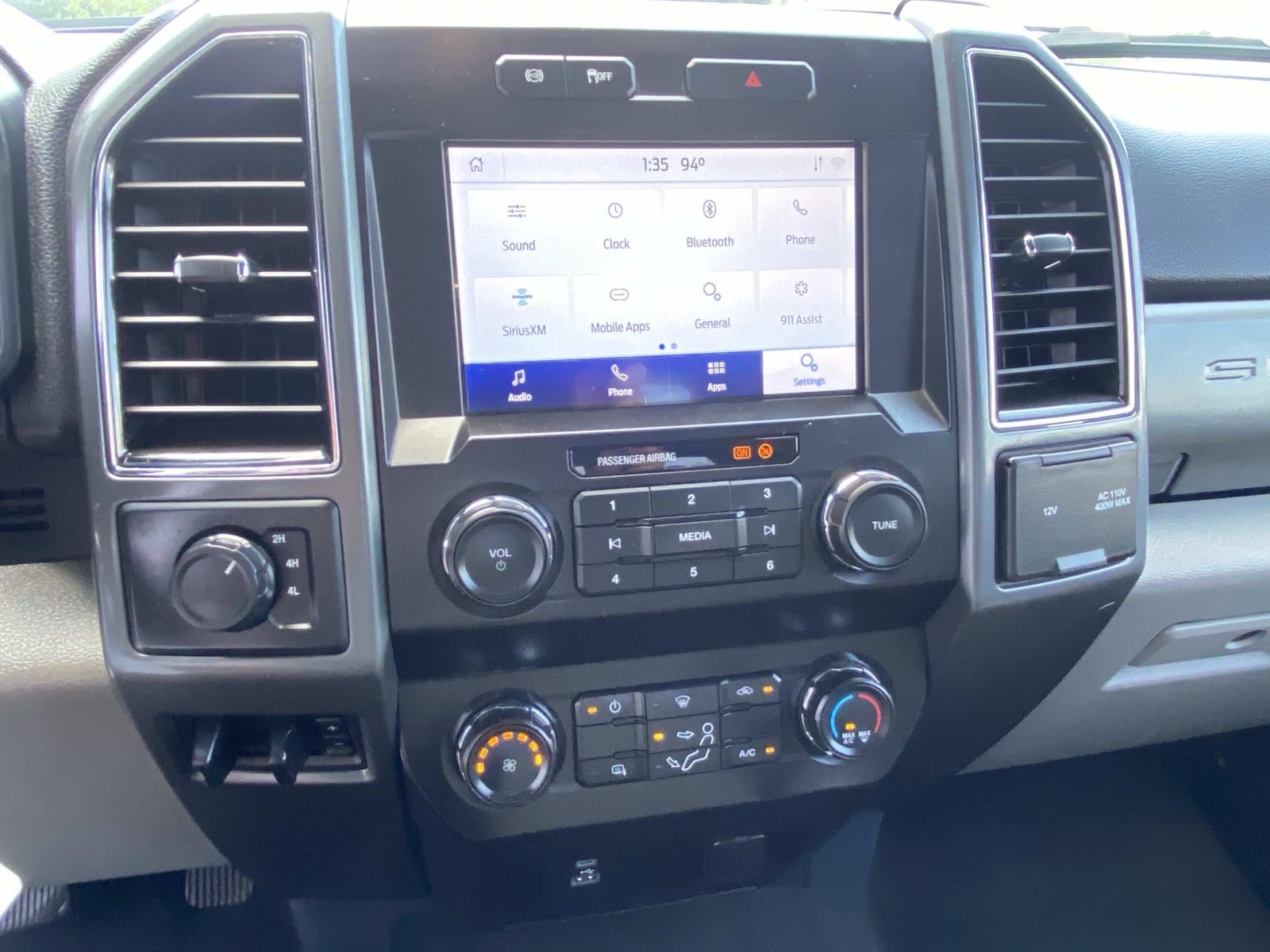 2022 Ford Super Duty F-250 SRW XLT 4WD Crew Cab 6.75' Box