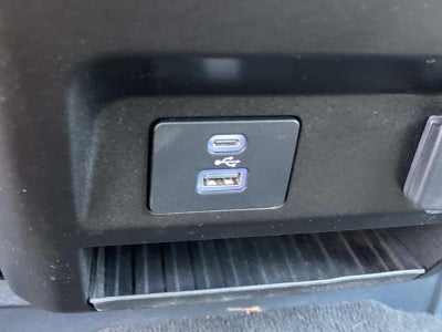 2022 Ford Super Duty F-250 SRW XLT 4WD Crew Cab 6.75' Box