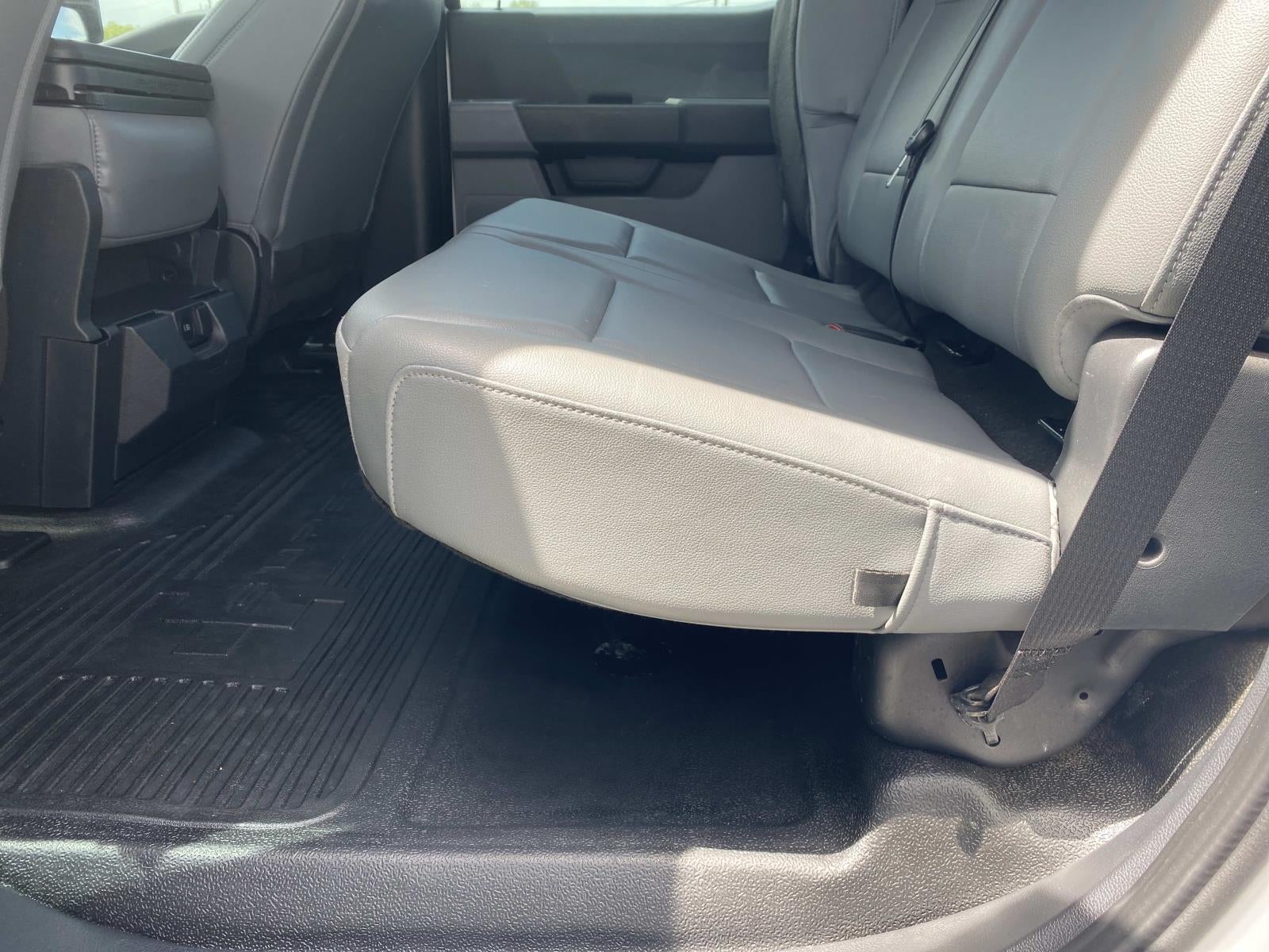 2023 Ford Super Duty F-250 SRW XL 4WD Crew Cab 6.75' Box