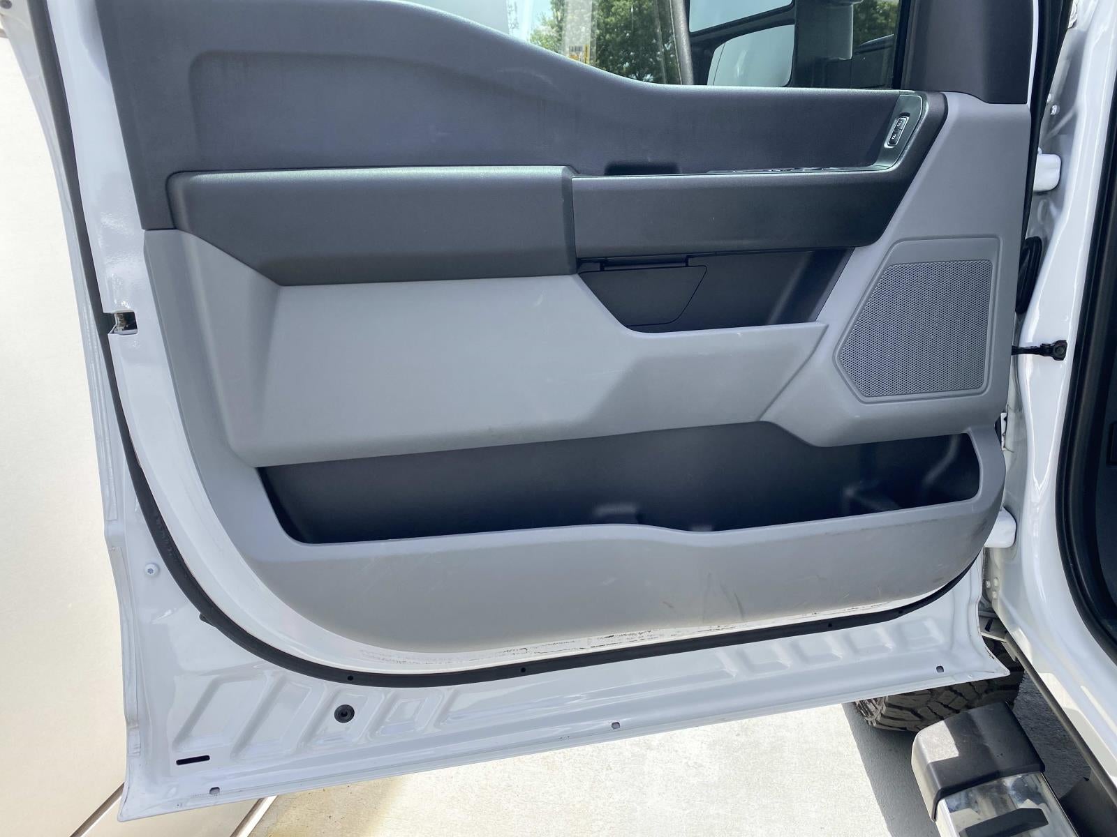 2023 Ford Super Duty F-250 SRW XL 4WD Crew Cab 6.75' Box