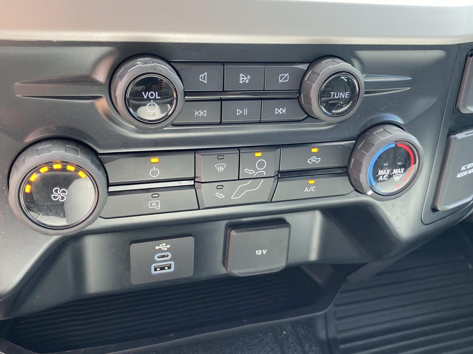 2023 Ford Super Duty F-250 SRW XL 4WD Crew Cab 6.75' Box