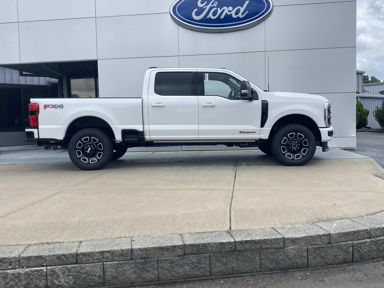 2026 Ford Super Duty F-250 SRW Platinum