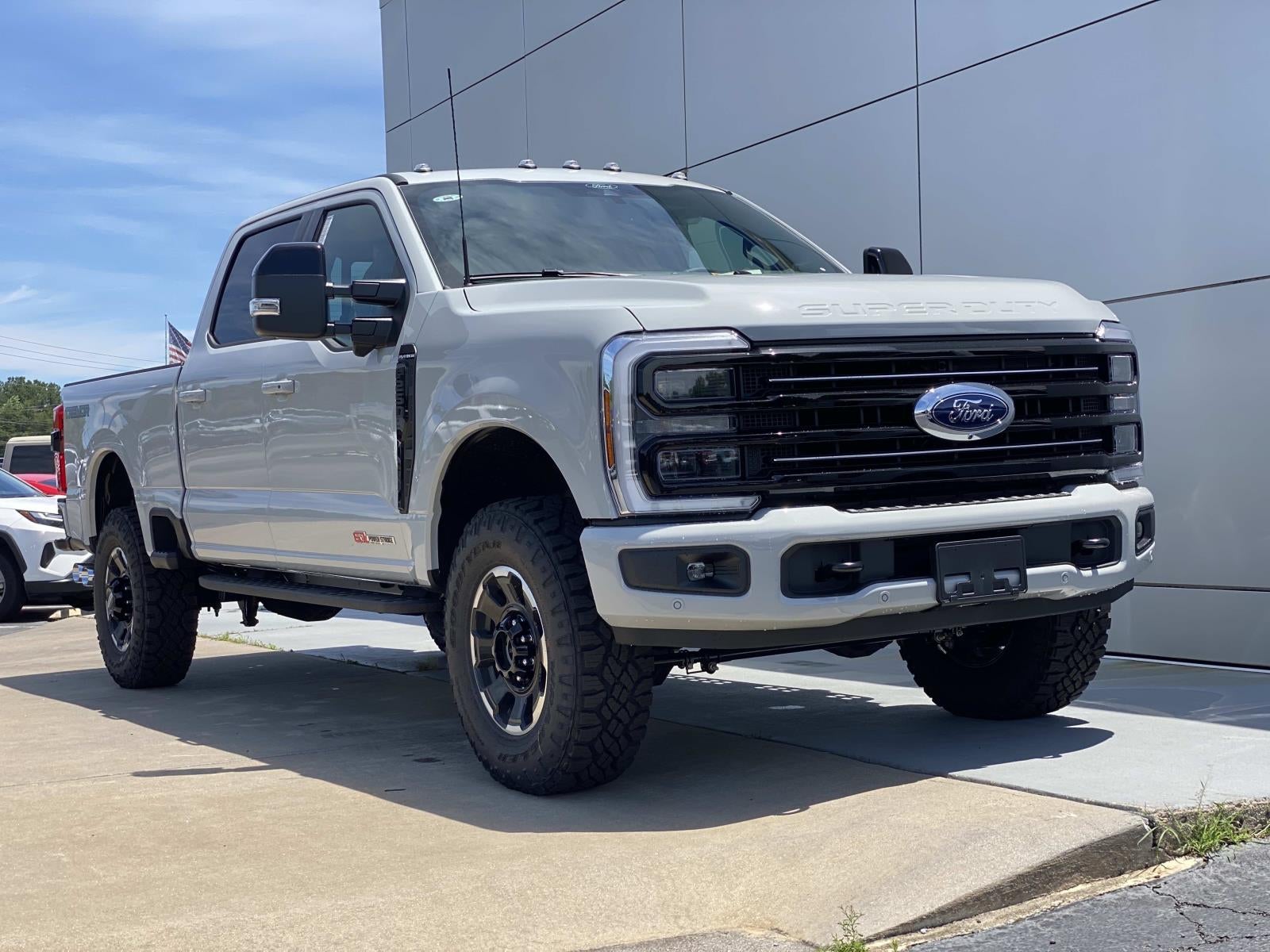 2026 Ford Super Duty F-250 SRW F-250® Platinum®