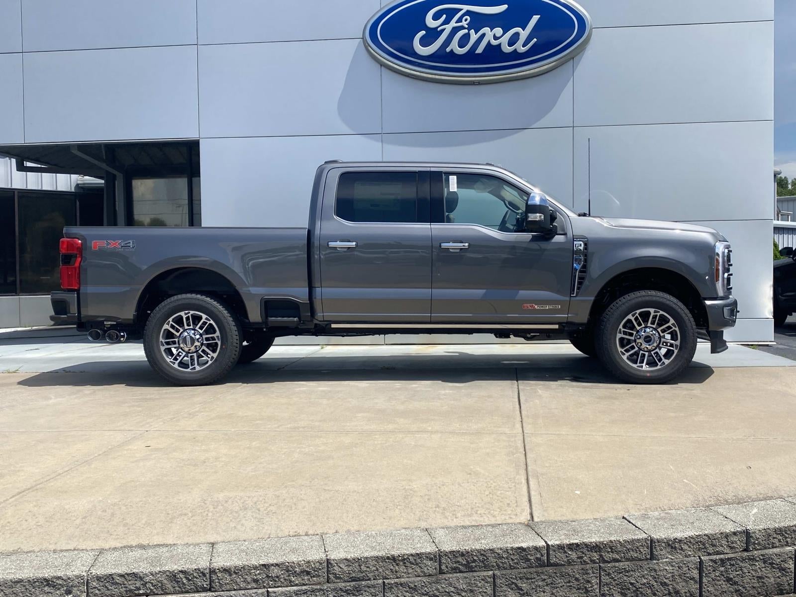 2026 Ford Super Duty F-250 SRW Platinum 4WD Crew Cab 6.75' Box