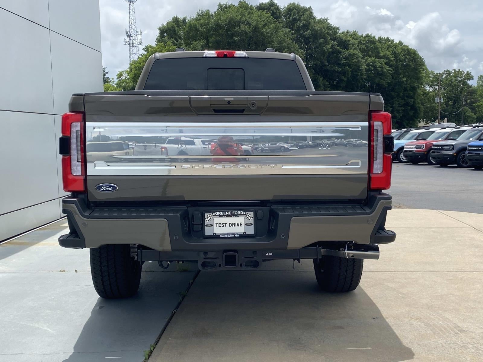 2026 Ford Super Duty F-250 SRW Platinum