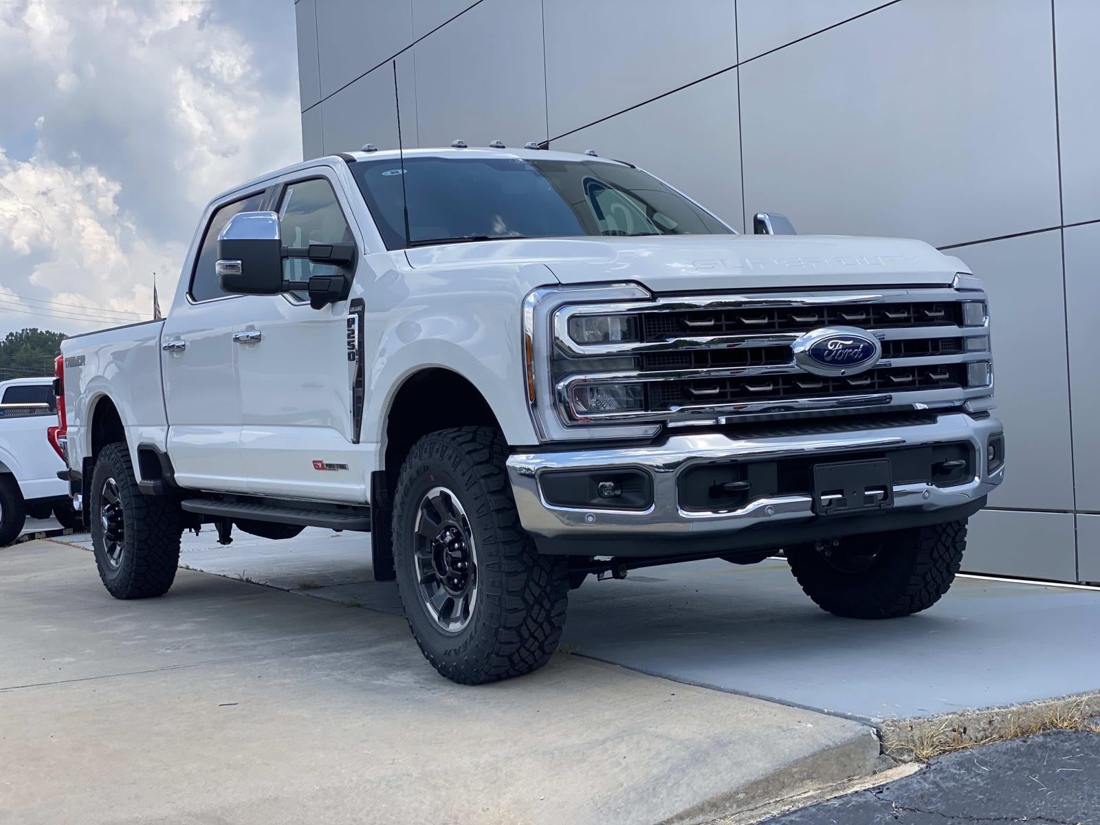2026 Ford Super Duty F-250 SRW F-250® King Ranch®