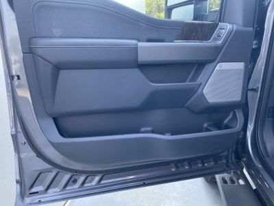 2027 Ford Super Duty F-250 SRW Lariat