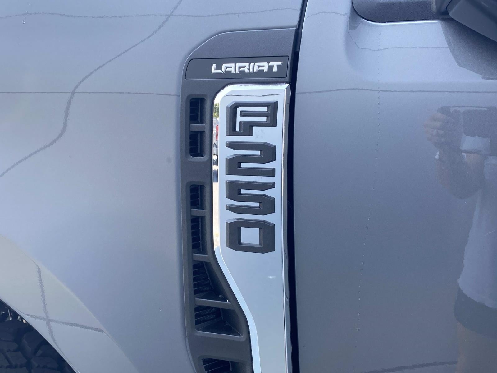 2027 Ford Super Duty F-250 SRW Lariat