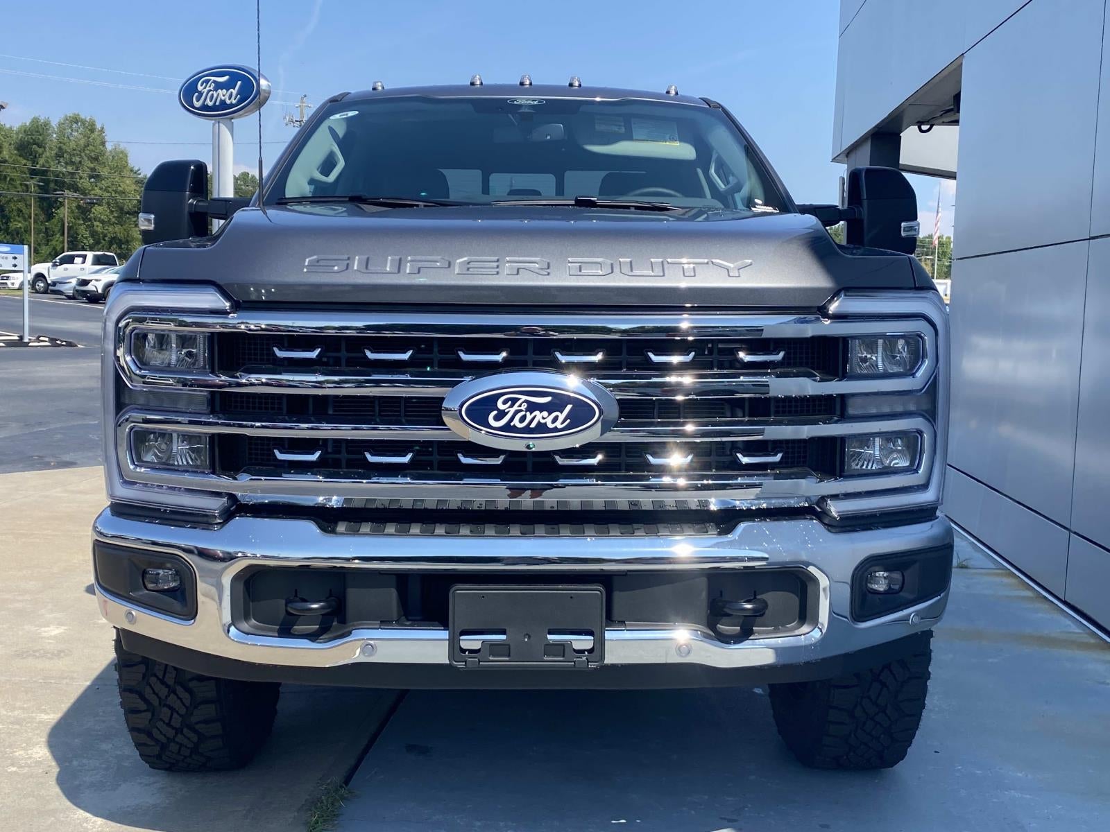 2027 Ford Super Duty F-250 SRW Lariat