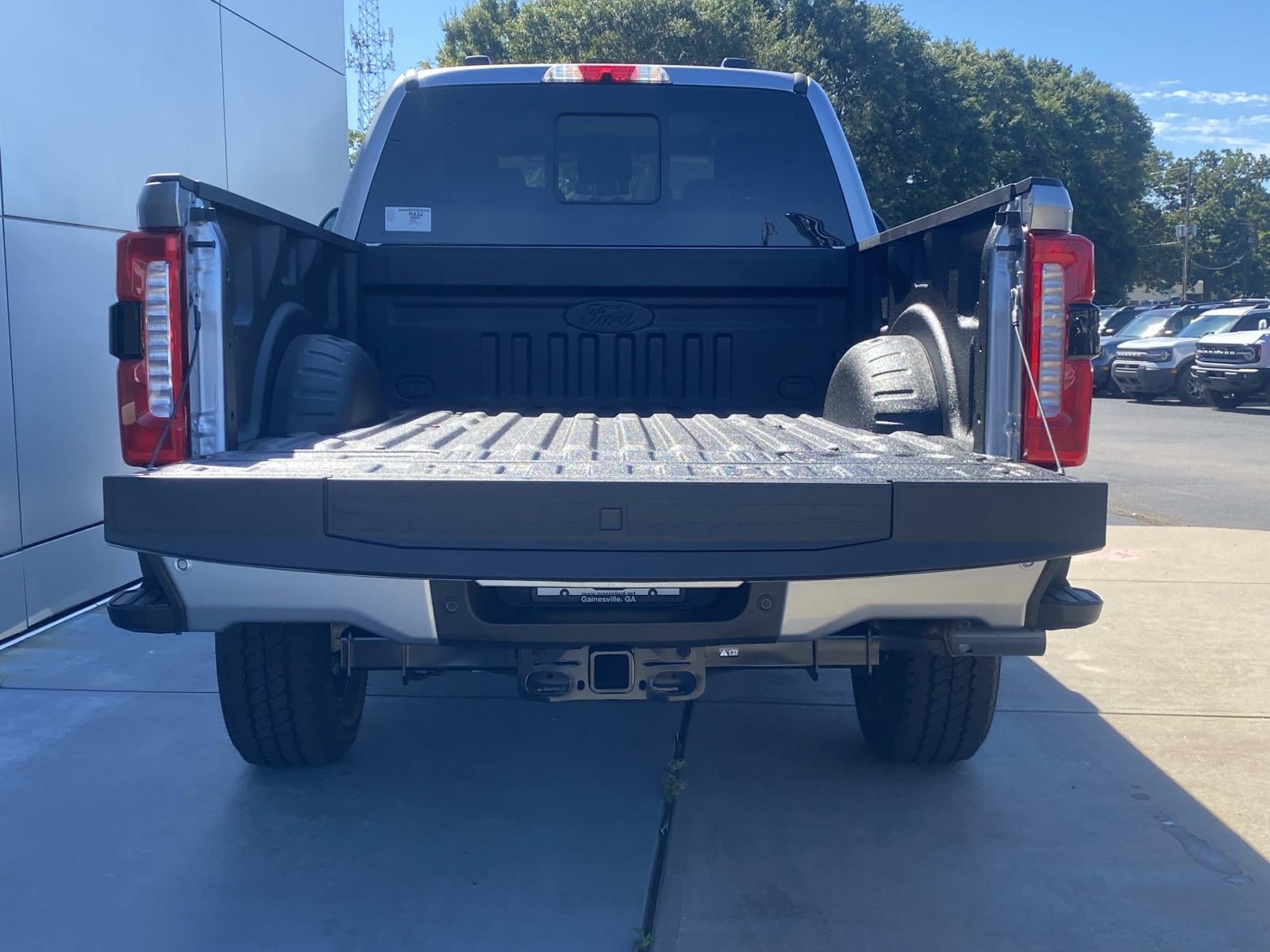 2027 Ford Super Duty F-250 SRW LARIAT 4WD Crew Cab 6.75' Box