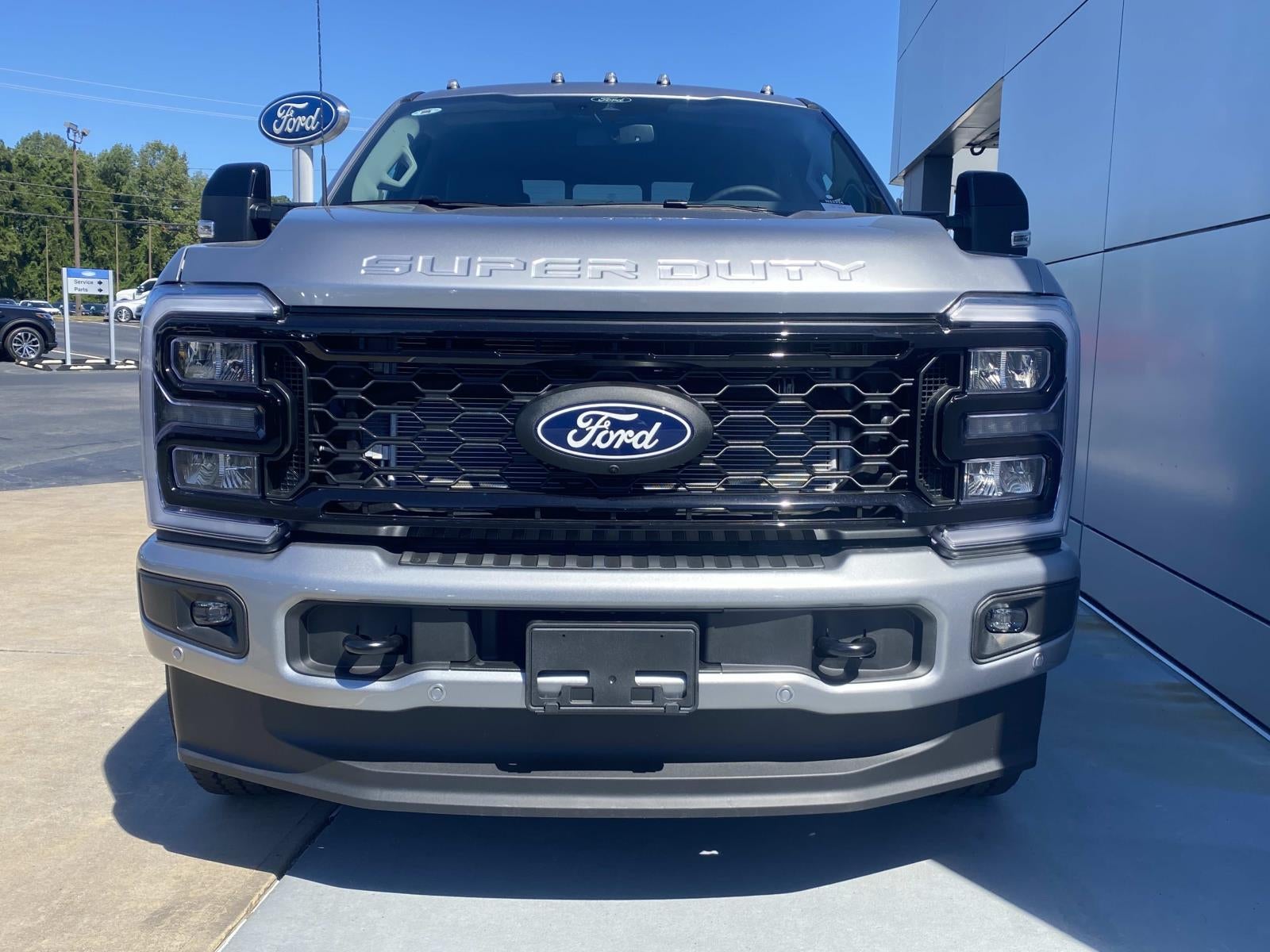 2027 Ford Super Duty F-250 SRW LARIAT 4WD Crew Cab 6.75' Box