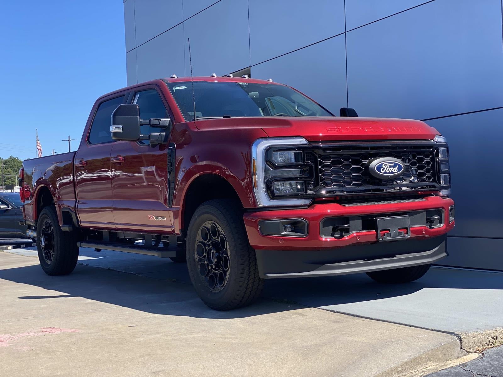 2027 Ford Super Duty F-250 SRW Lariat