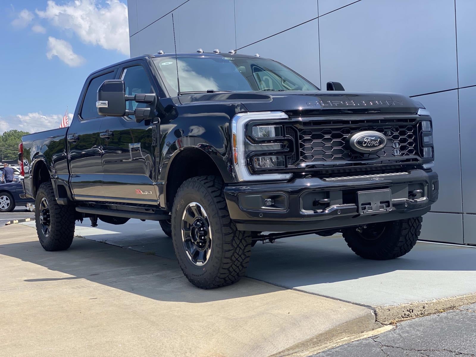 2026 Ford Super Duty F-250 SRW LARIAT 4WD Crew Cab 6.75' Box