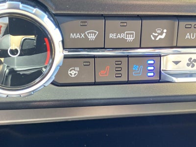 2027 Ford Super Duty F-250 SRW F-250® Lariat®