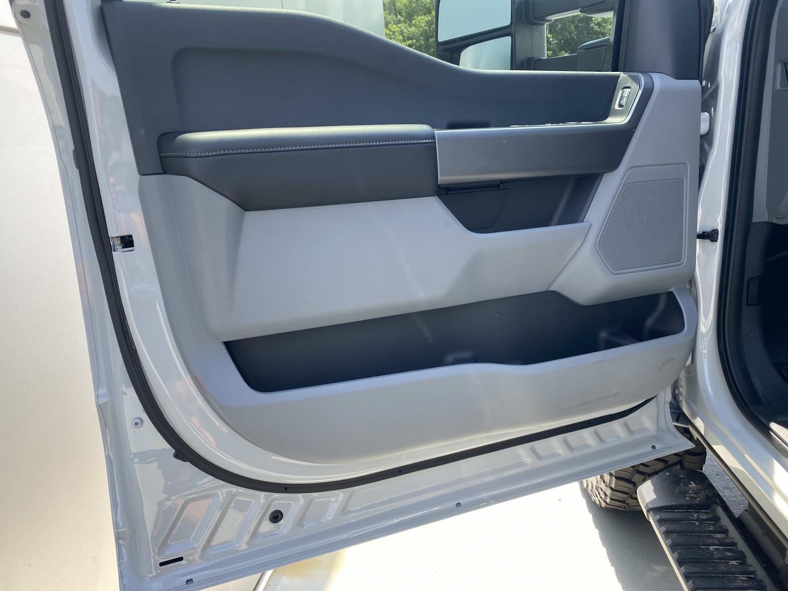 2025 Ford Super Duty F-250 SRW XL 4WD Crew Cab 6.75' Box