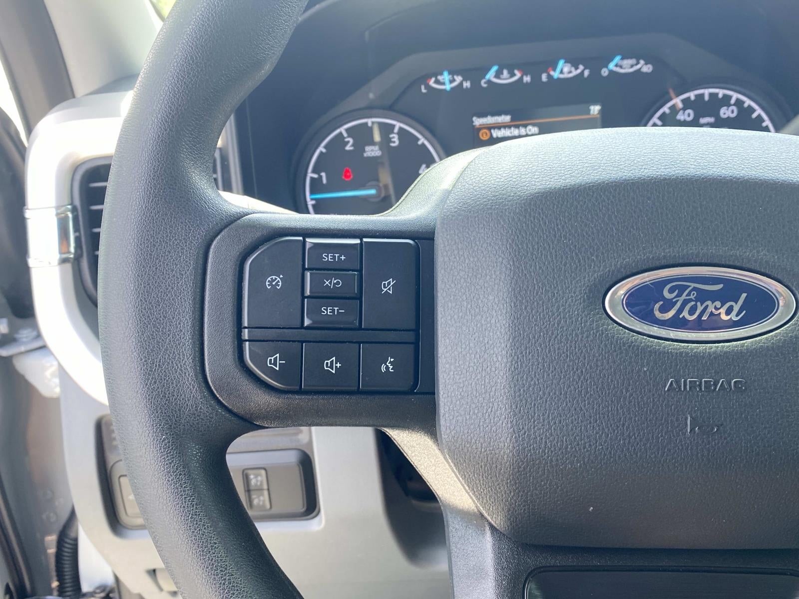 2025 Ford Super Duty F-250 SRW XL 4WD Crew Cab 6.75' Box