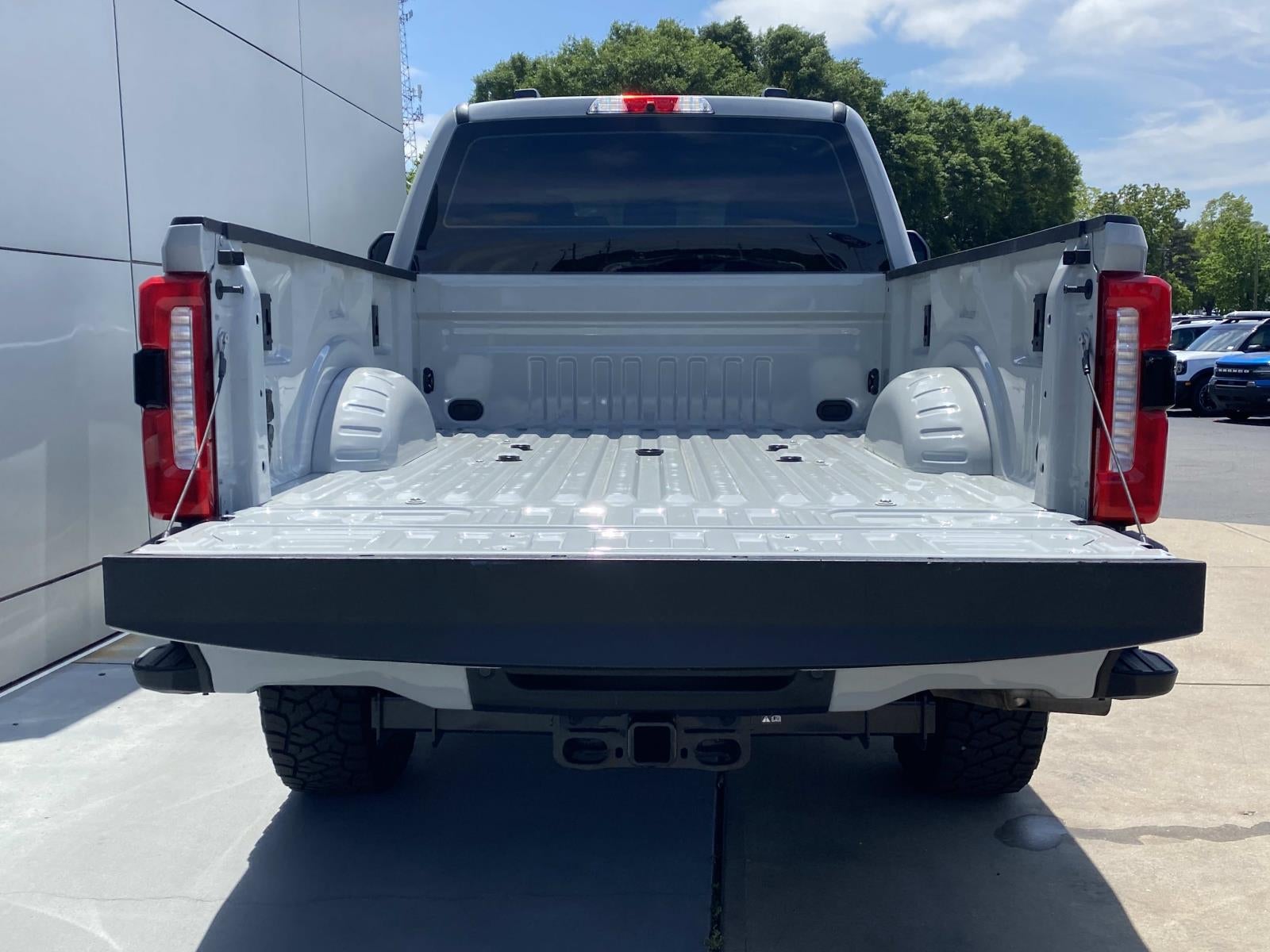 2025 Ford Super Duty F-250 SRW XL 4WD Crew Cab 6.75' Box