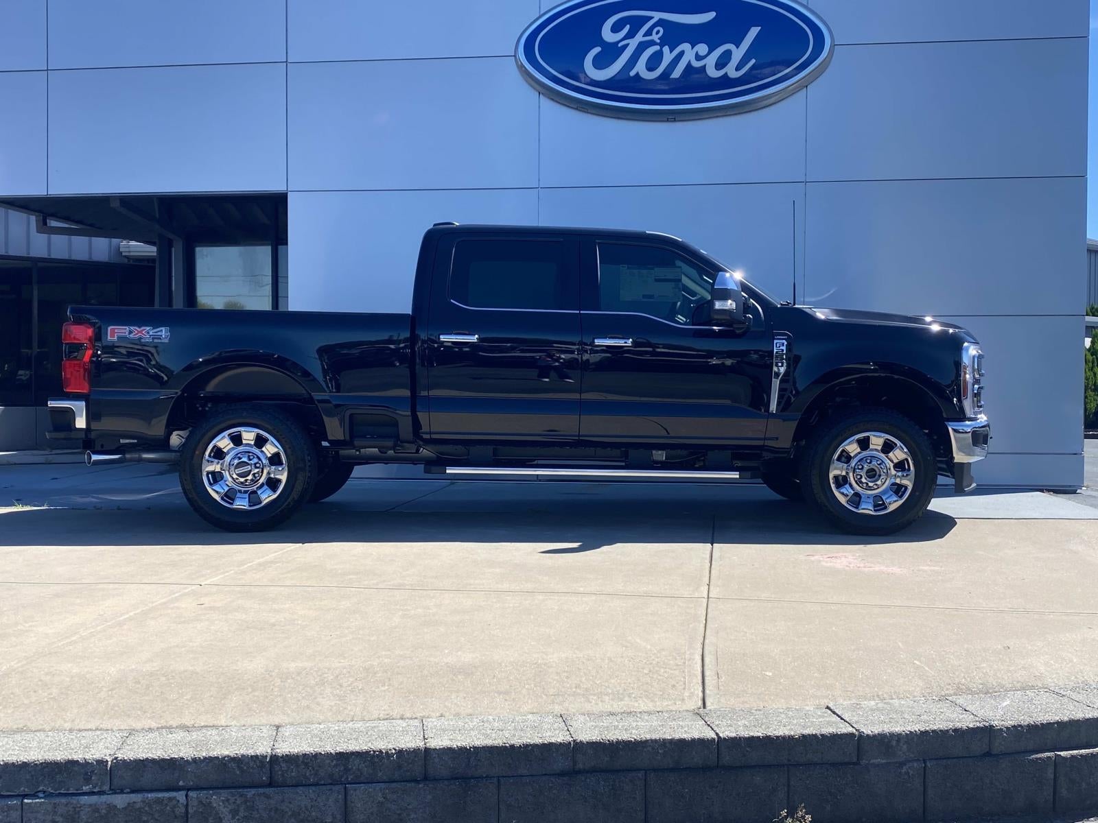 2026 Ford Super Duty F-250 SRW LARIAT 4WD Crew Cab 6.75' Box