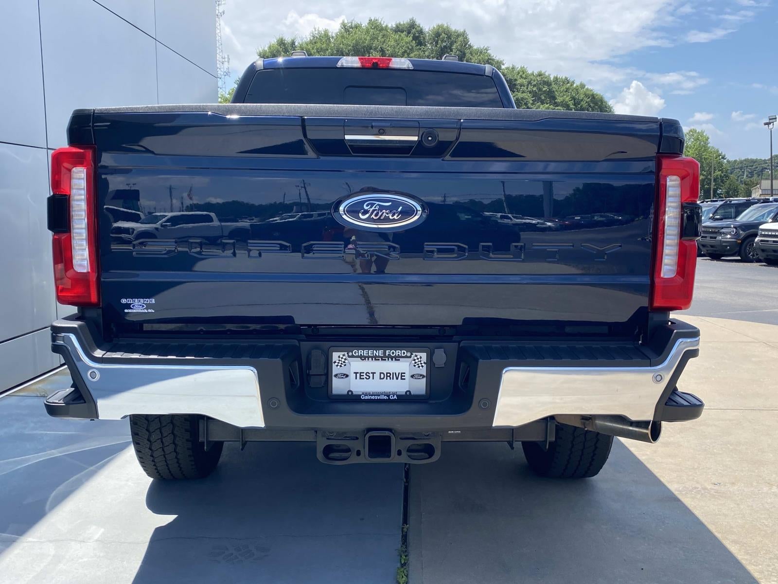 2023 Ford Super Duty F-250 SRW LARIAT 4WD Crew Cab 6.75' Box