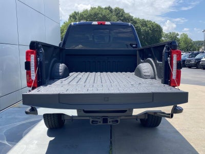 2023 Ford Super Duty F-250 SRW LARIAT 4WD Crew Cab 6.75' Box
